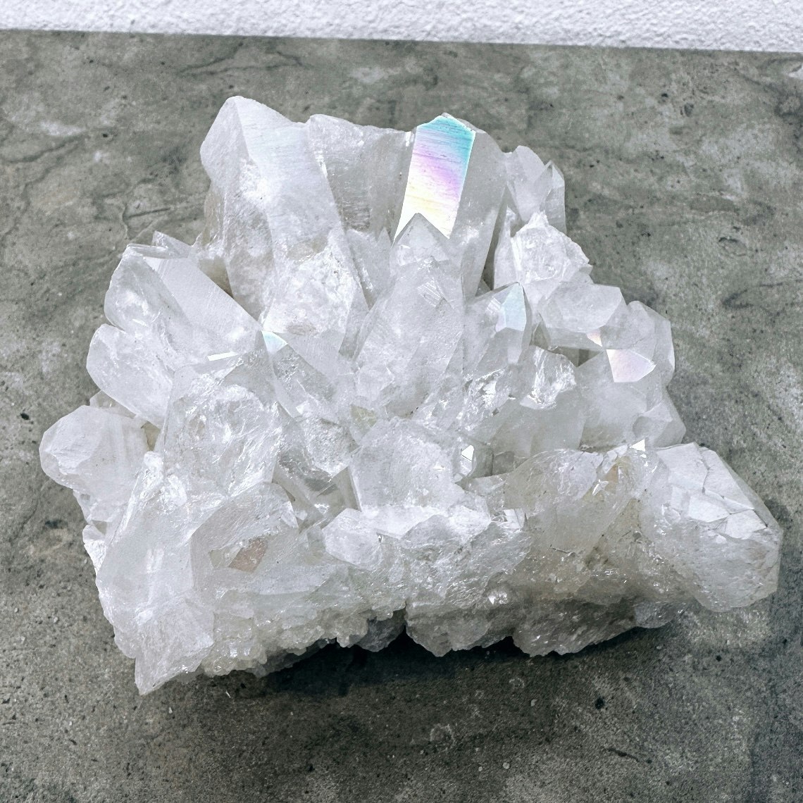 Bergkristallkluster med aura
