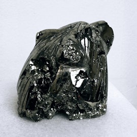 Pyrit, carving björn (B)