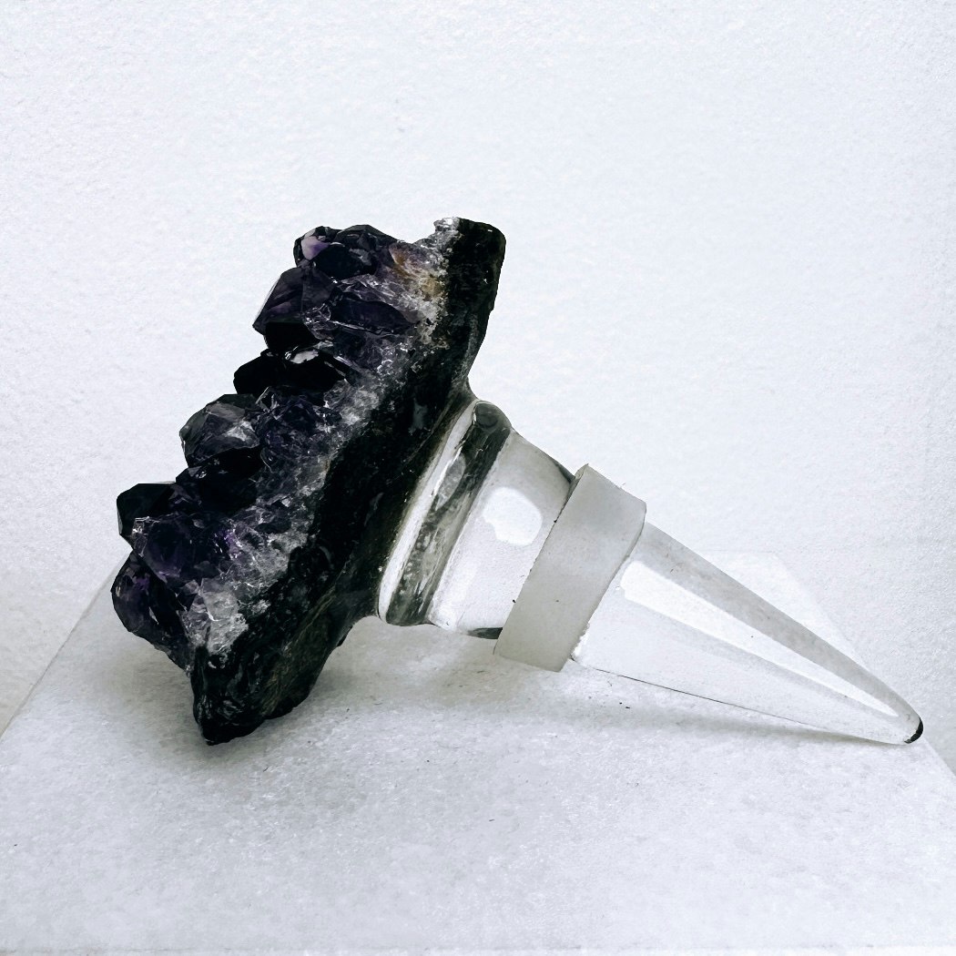 Wine stopper with Amethyst cluster