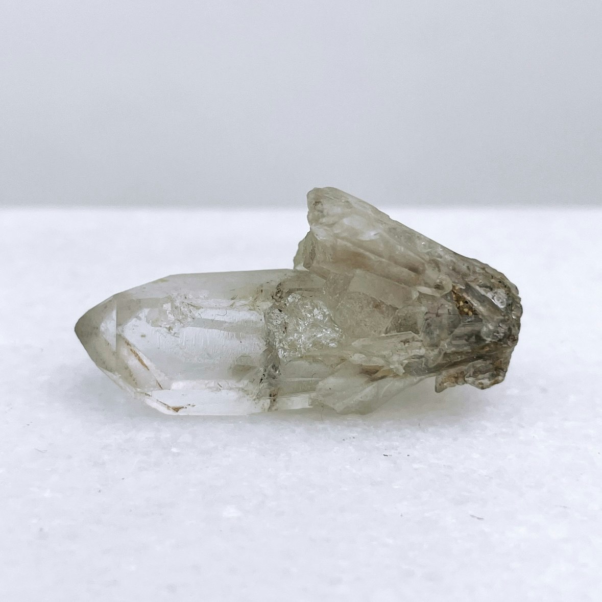 Rå spets i Bergkristall från Dalarna