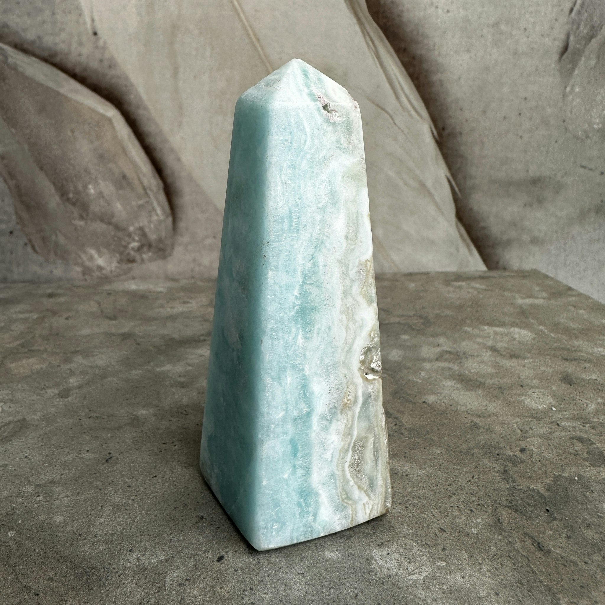 Karibisk Blå Kalcit, stenen för självmedvetande och lugn