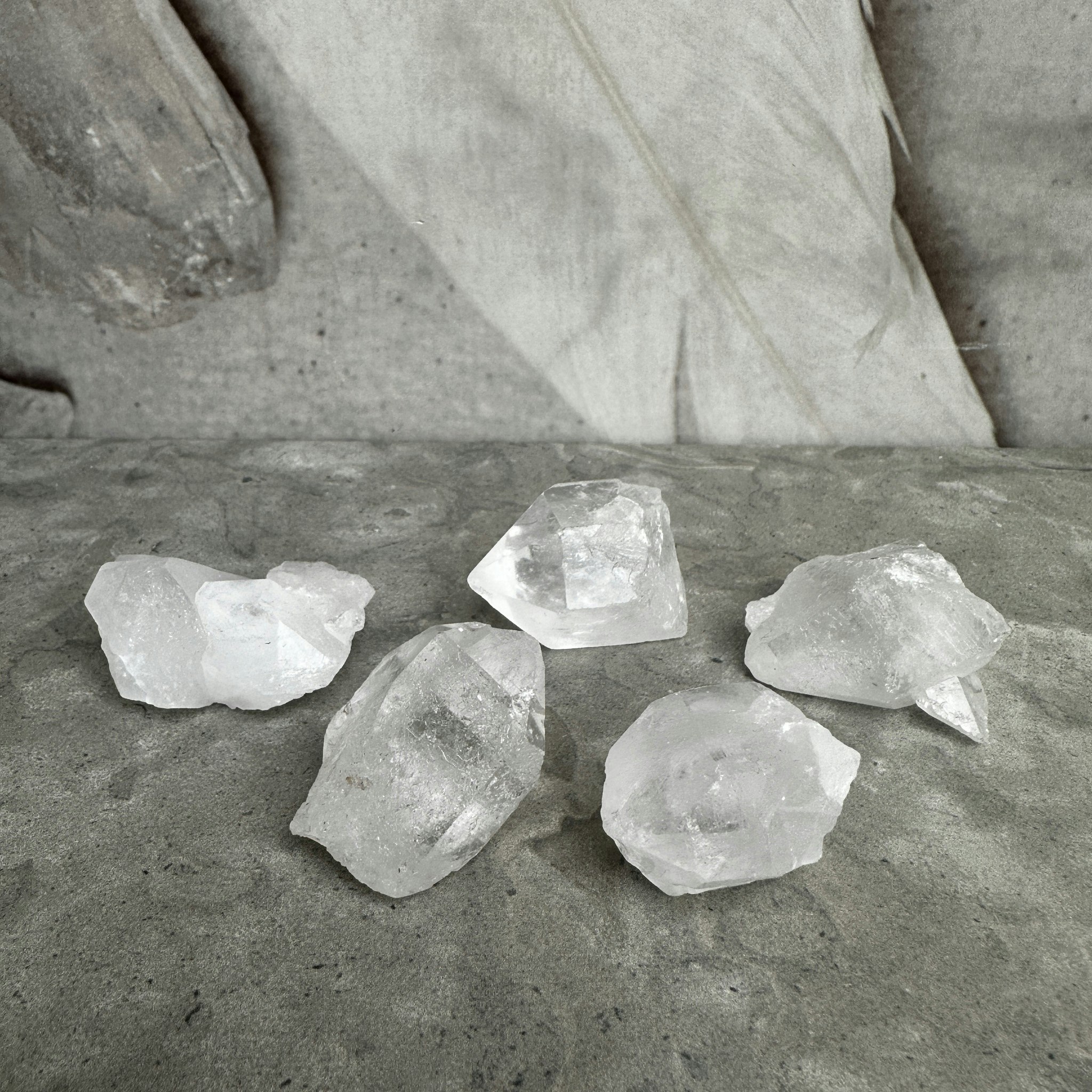 Små spetsar i Bergkristall