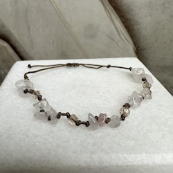 Rosenkvarts, armband guldpärlor