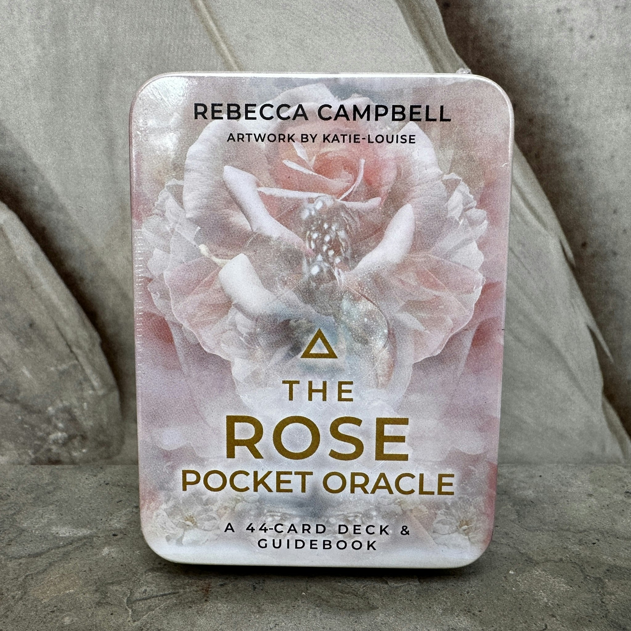 The Rose Oracle, pocket