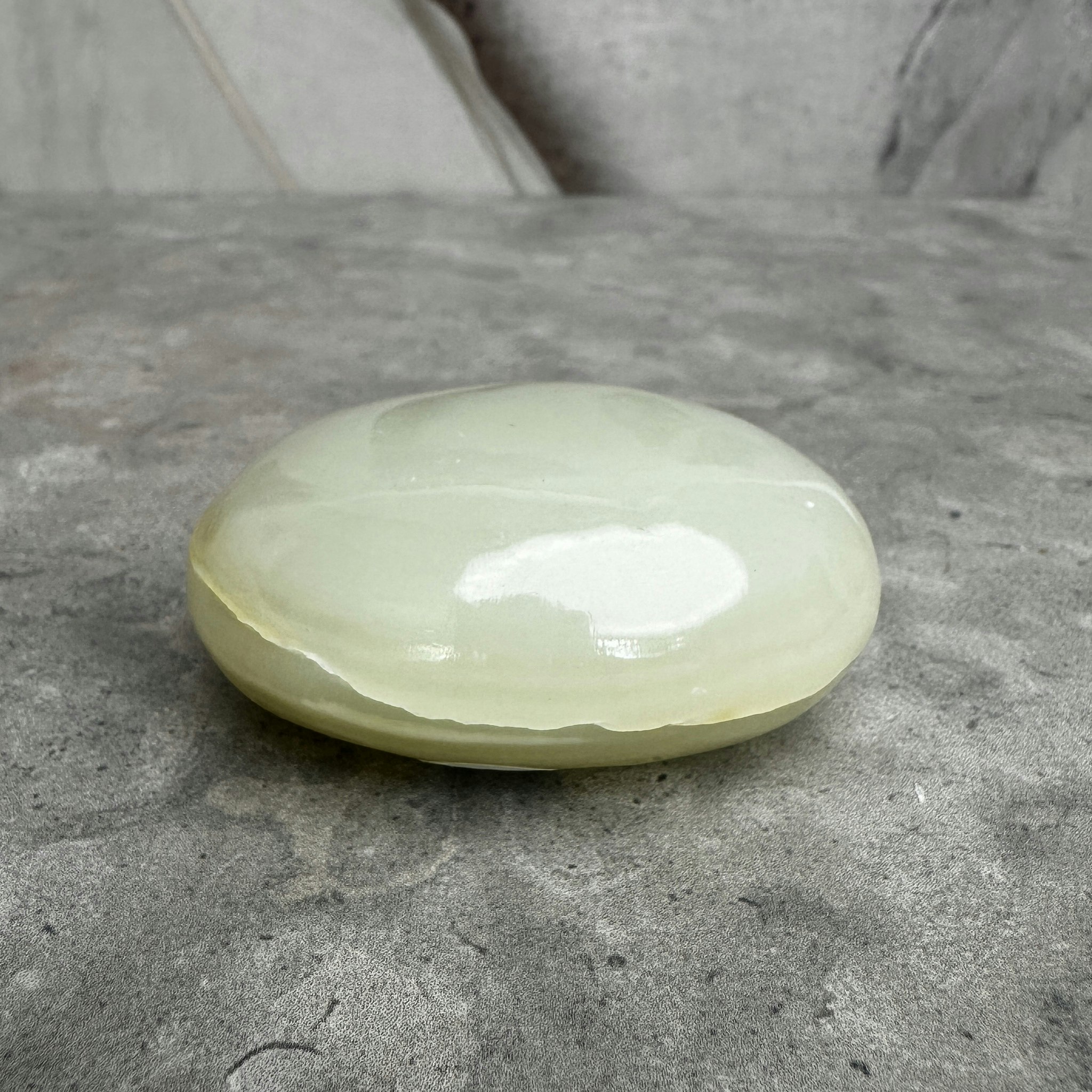 Grön Kalcit, palmstone (A)