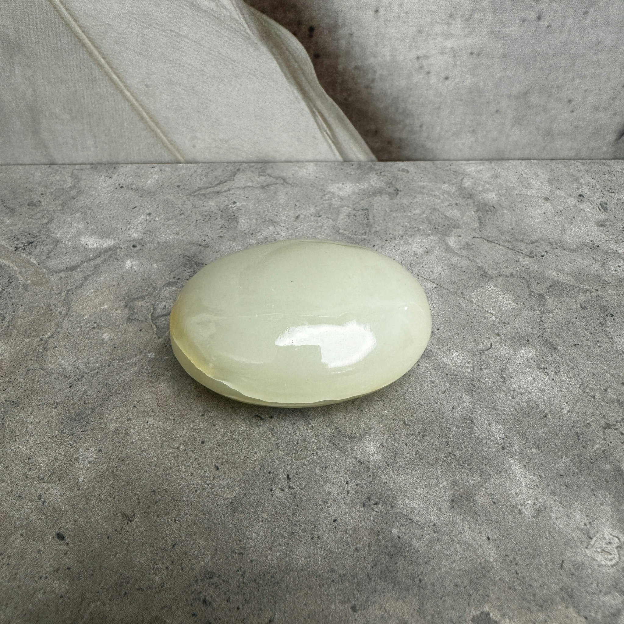Grön Kalcit, palmstone (A)