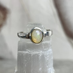 Etiopisk opal, ring, 925 silver