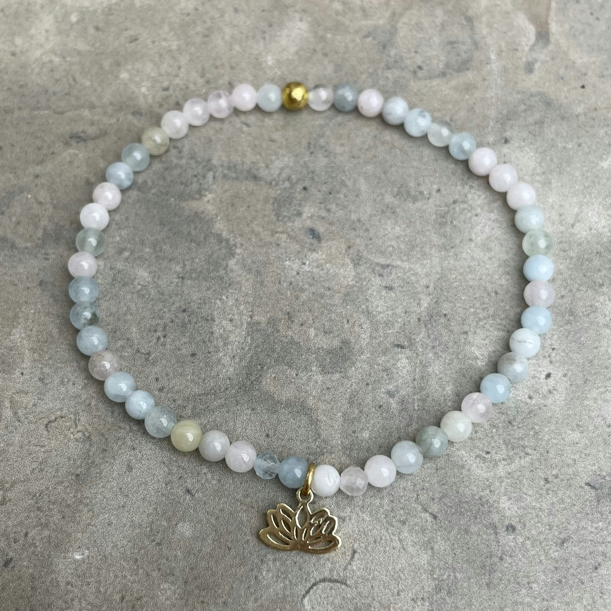 Morganit, armband med lotusblomma