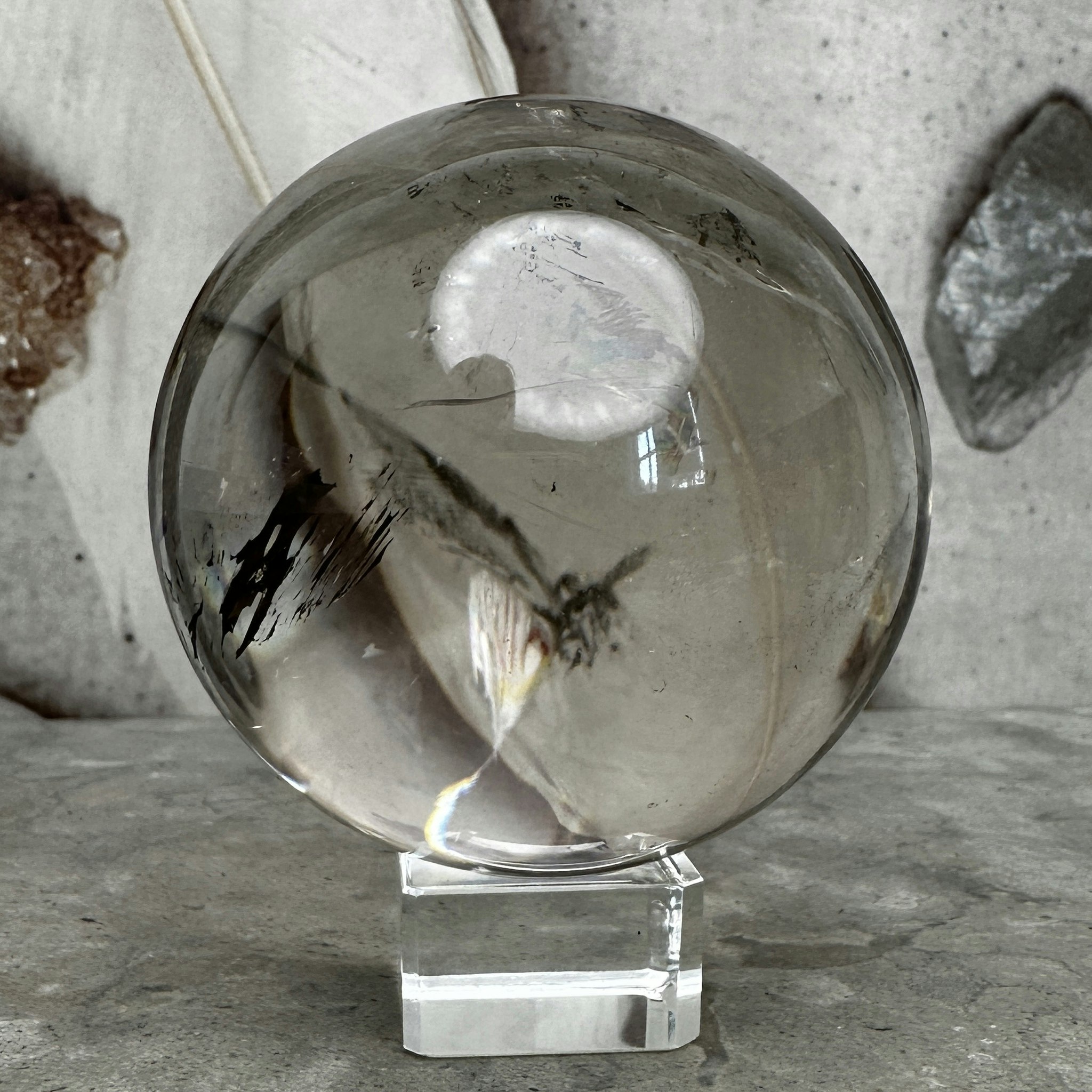 Lemurian Quartz Rökkvarts, klot (I)