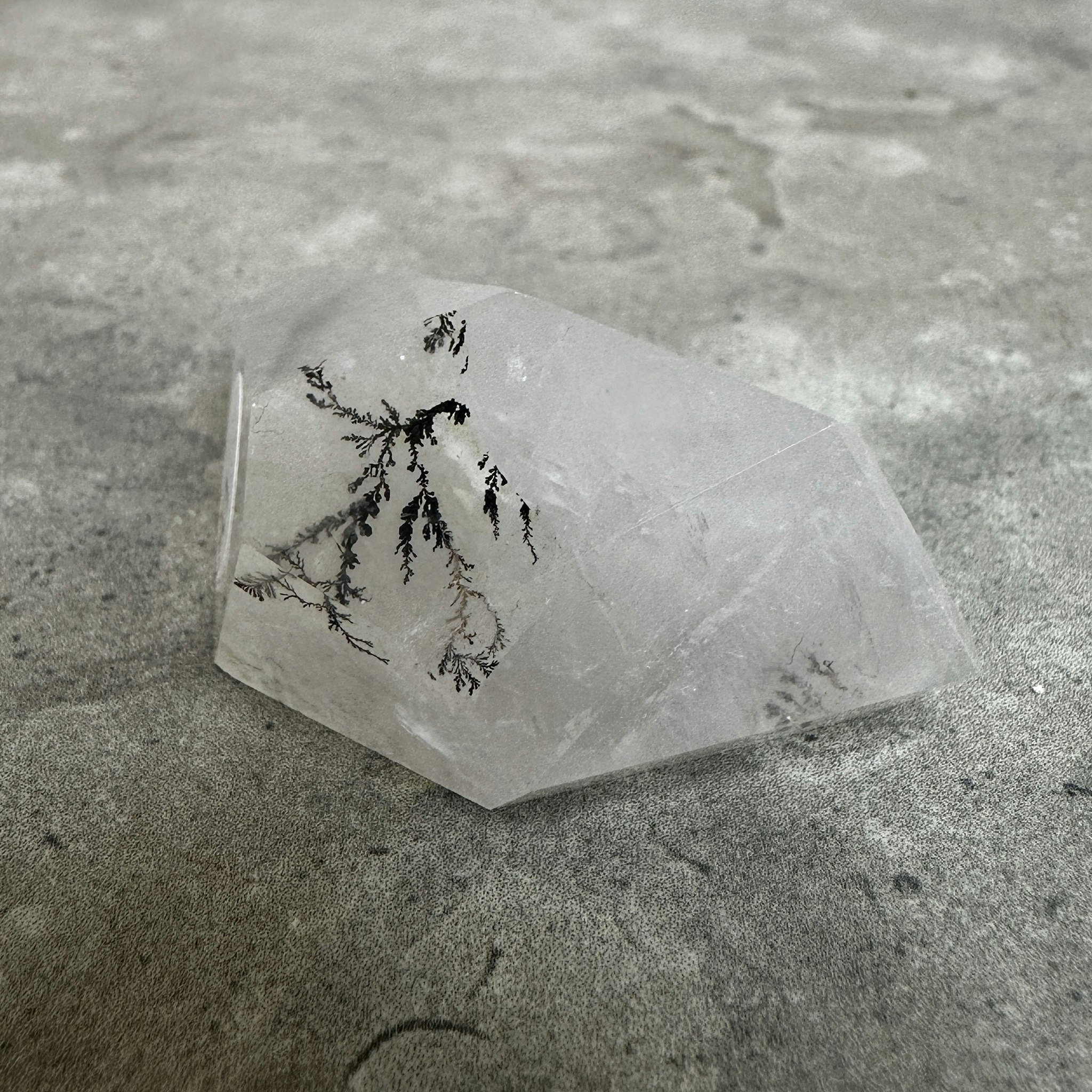 Dendrit i kvarts, Free form