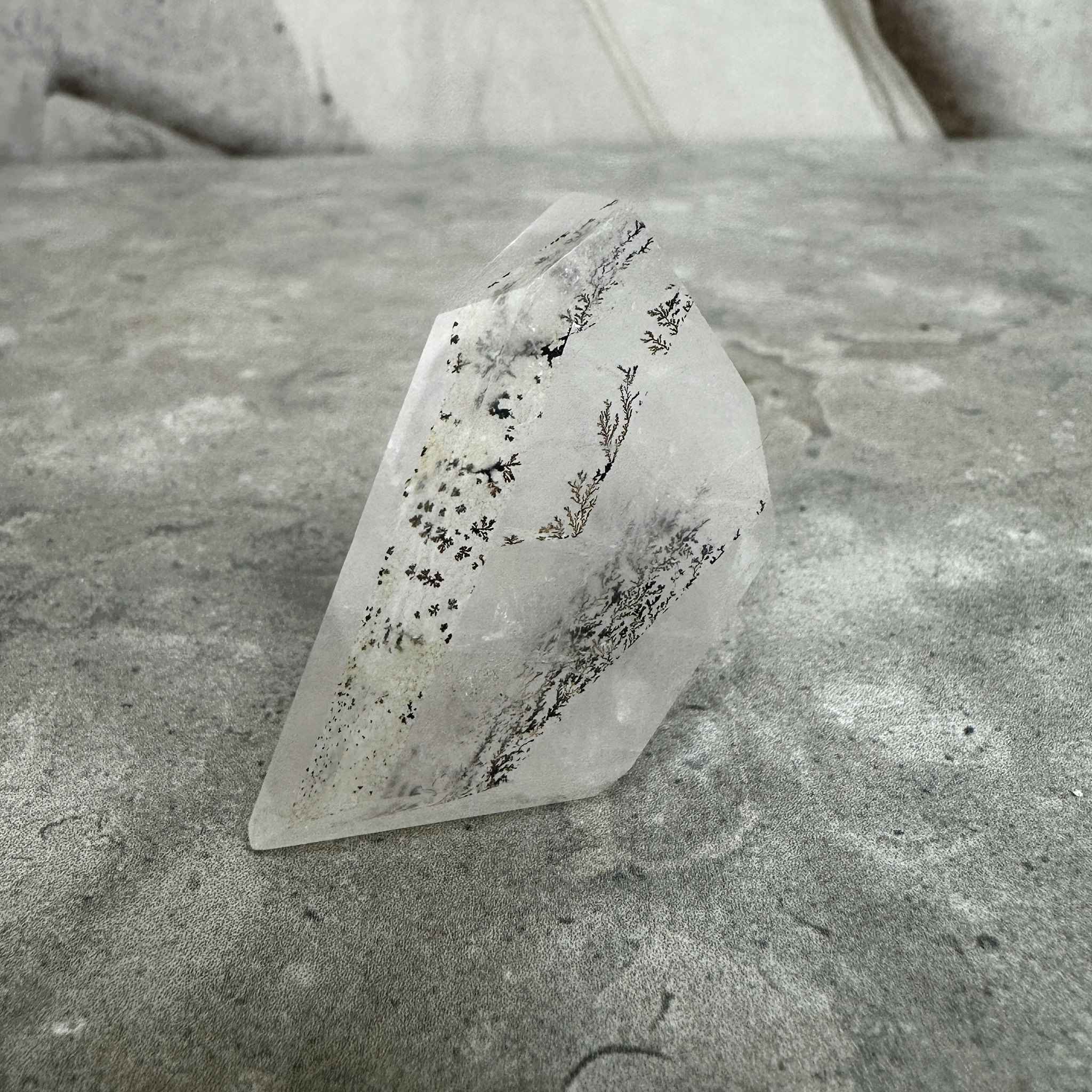 Dendrit i kvarts, Free form