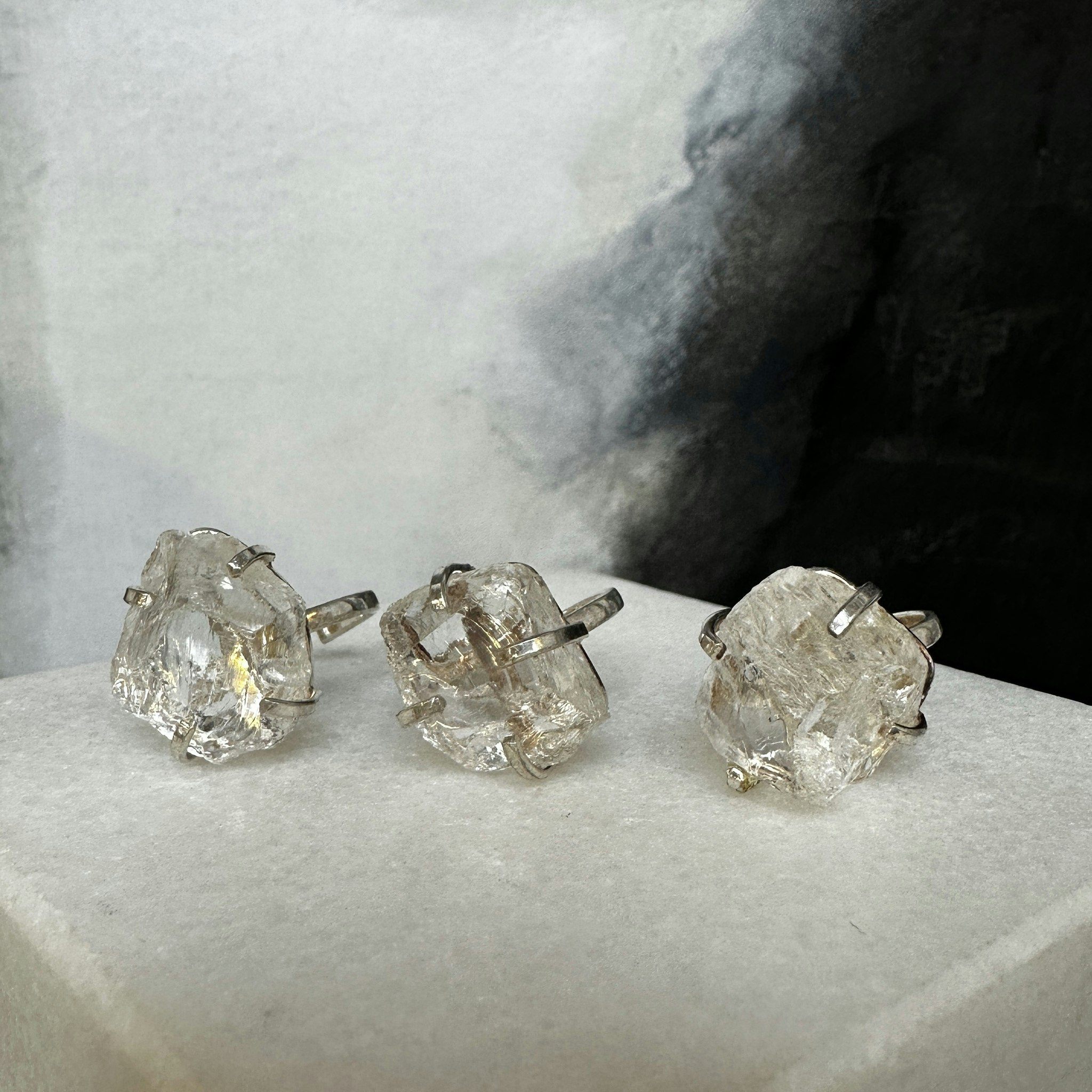Bergkristall, justerbar ring, silver