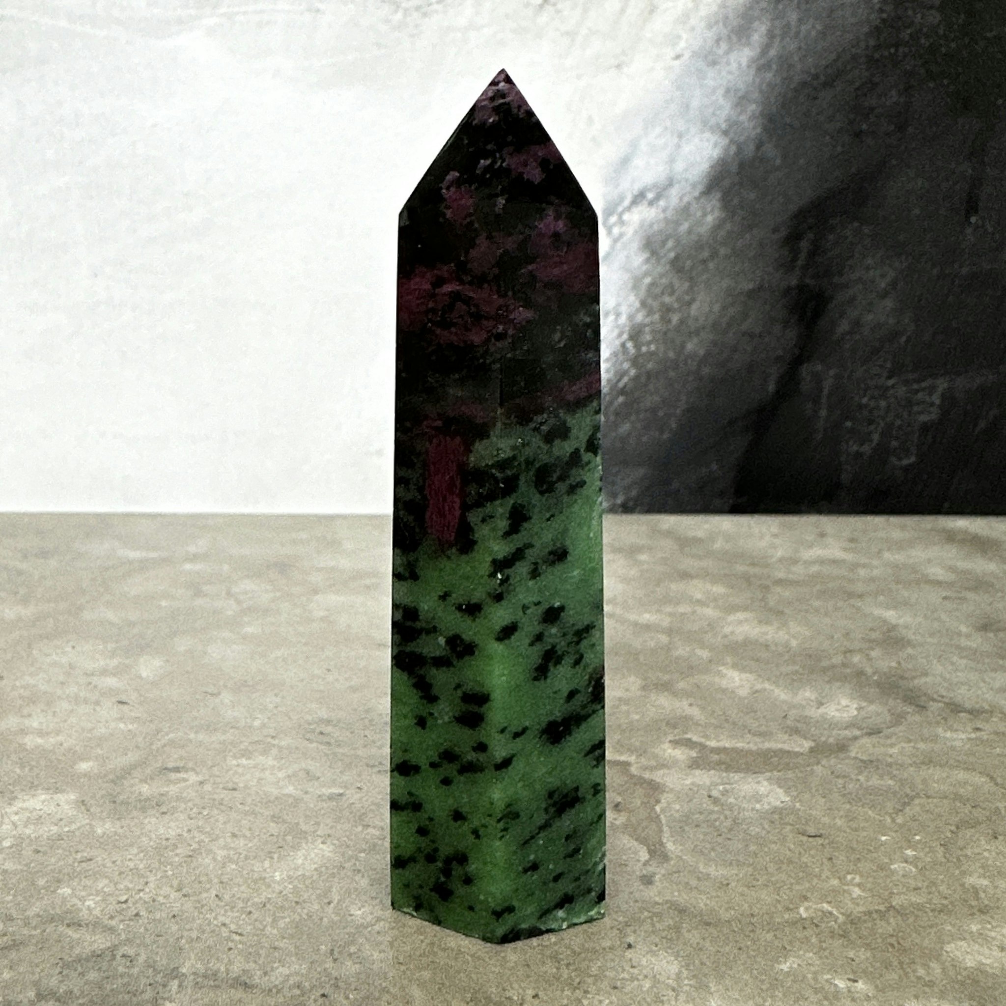 Rubin i Zoisit, torn (B)