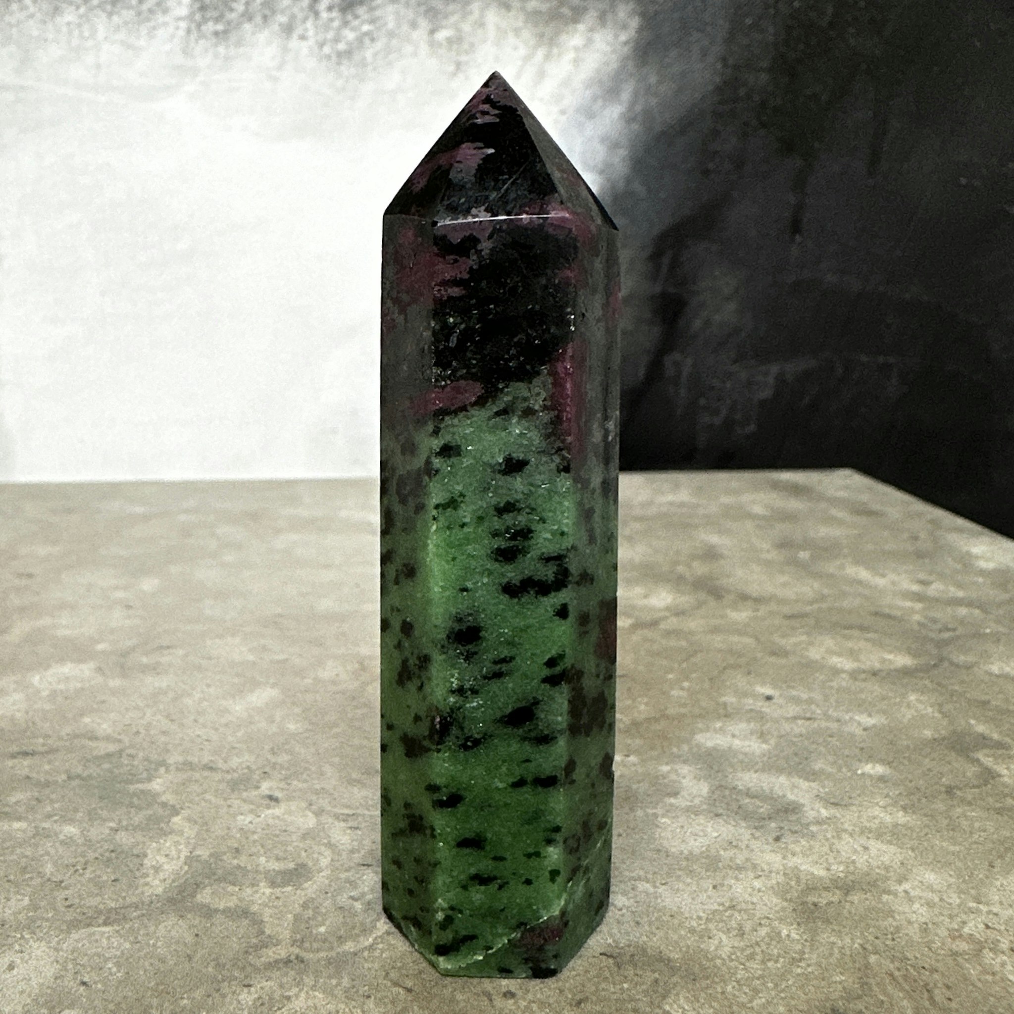 Rubin i Zoisit, torn (B)