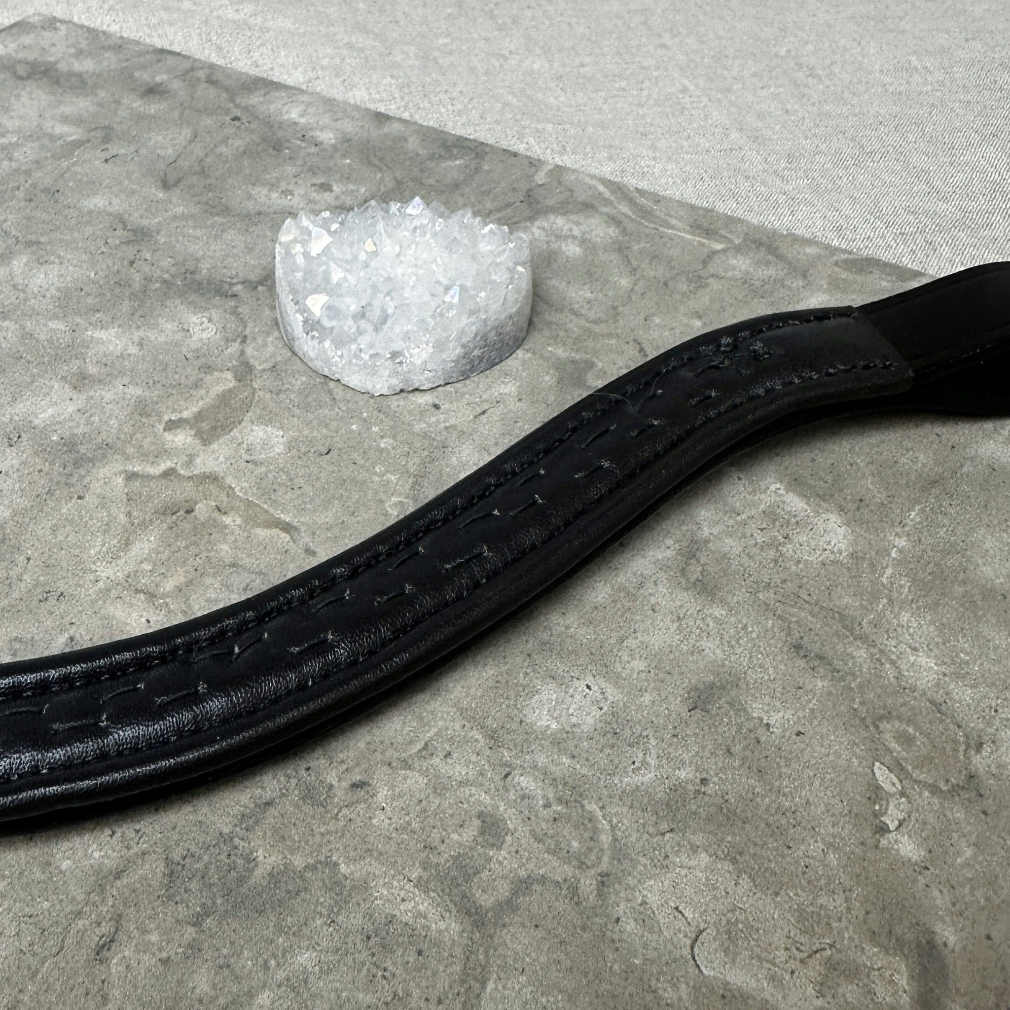 Pannband med Granat, Ponny brun