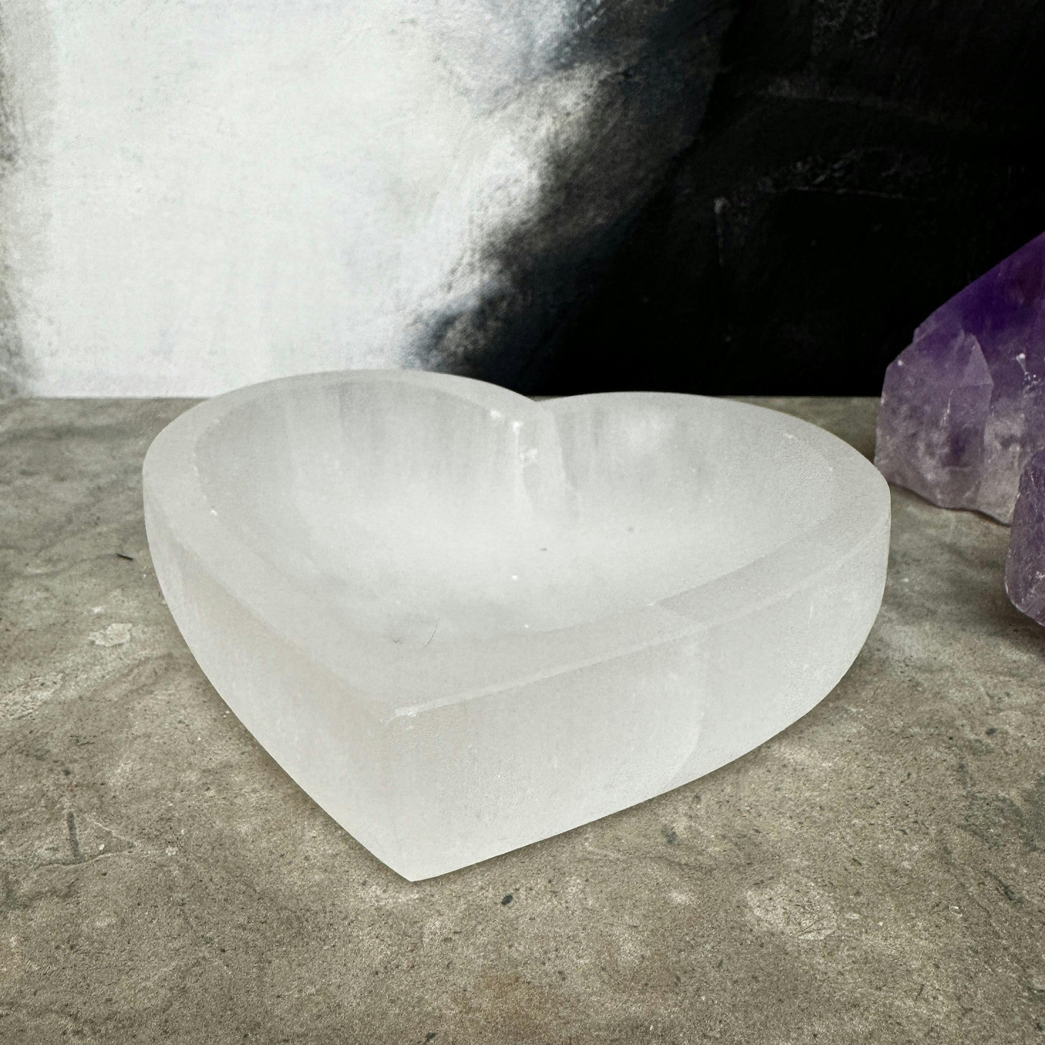 Selenit, hjärta skål (12 cm)