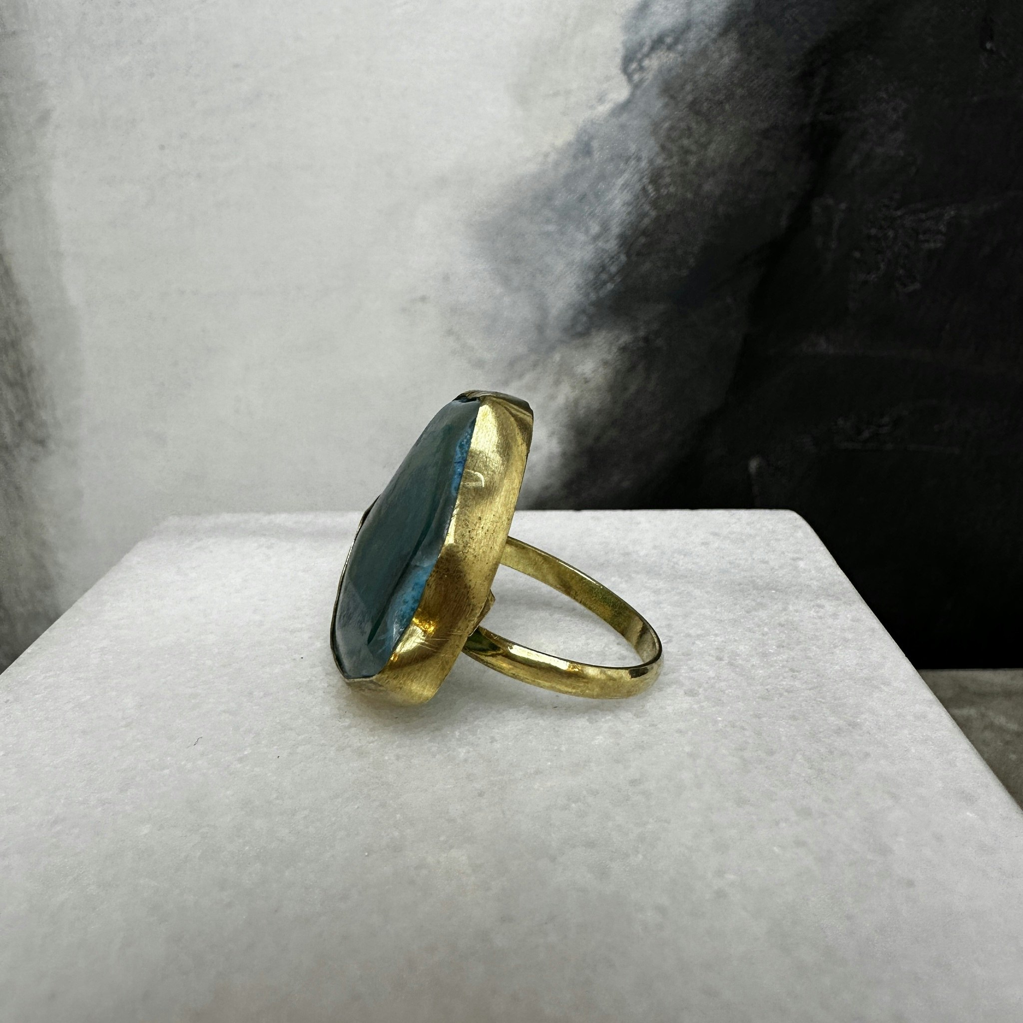 Boho ring med agat i mässing, grön / blå (P)