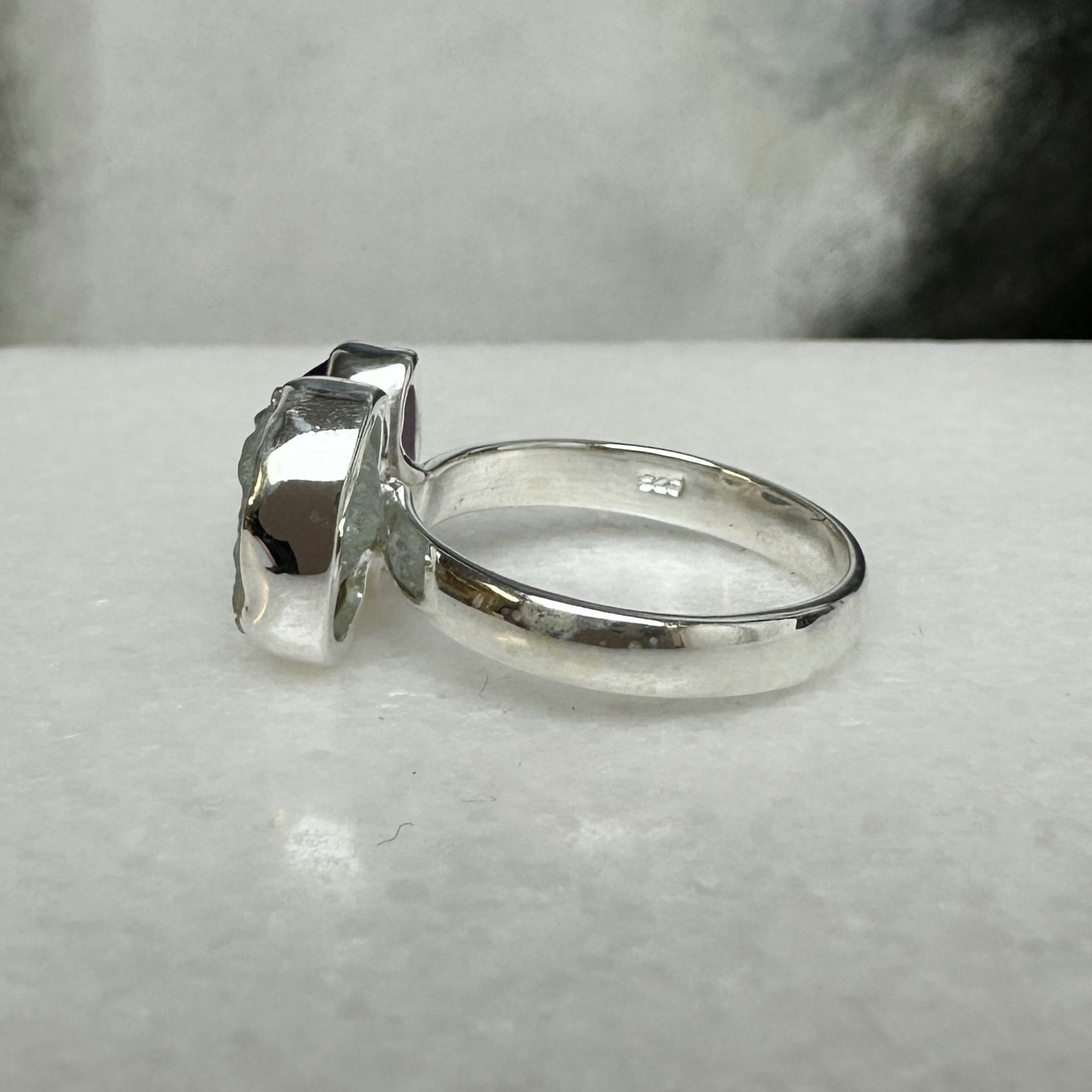 Ametist & Akvamarin, ring från Biverståhl Crystals (stlk 18)