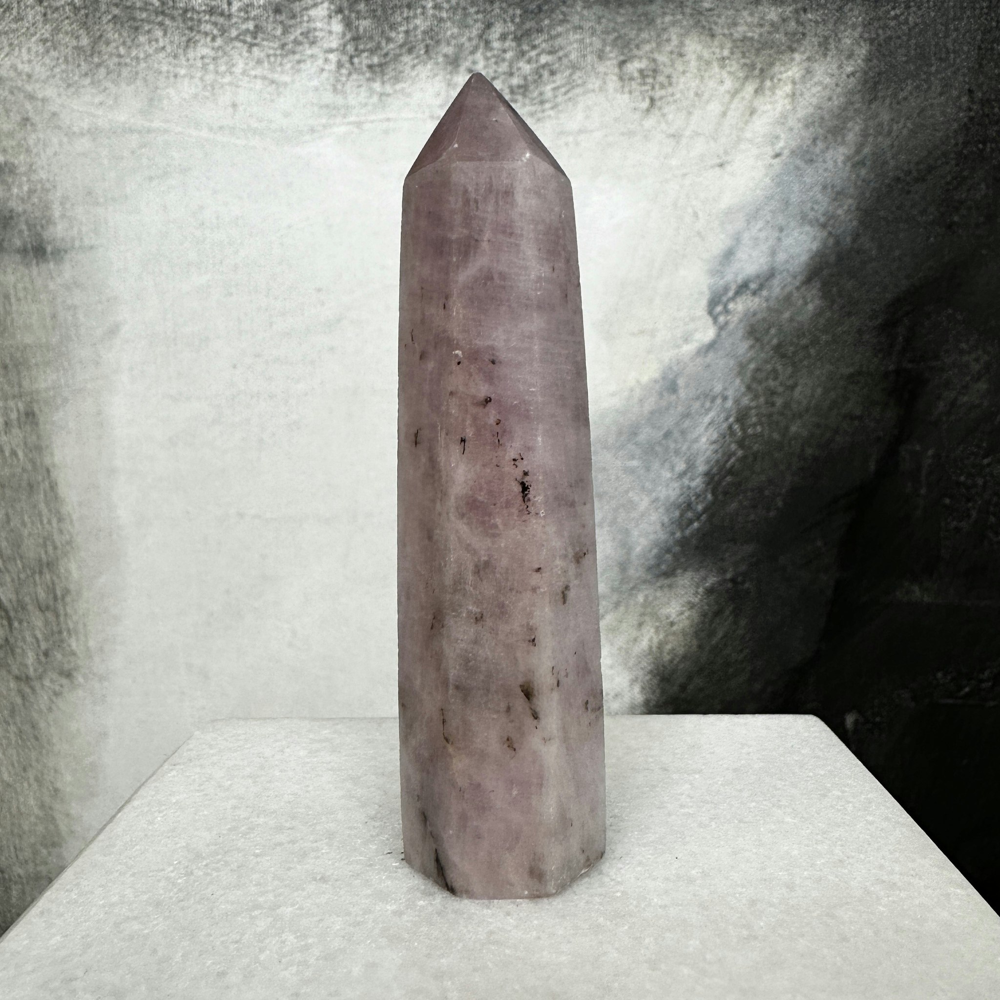 Kunzit, torn, naggad (A)