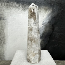 Regnbågsmånsten, torn (C)