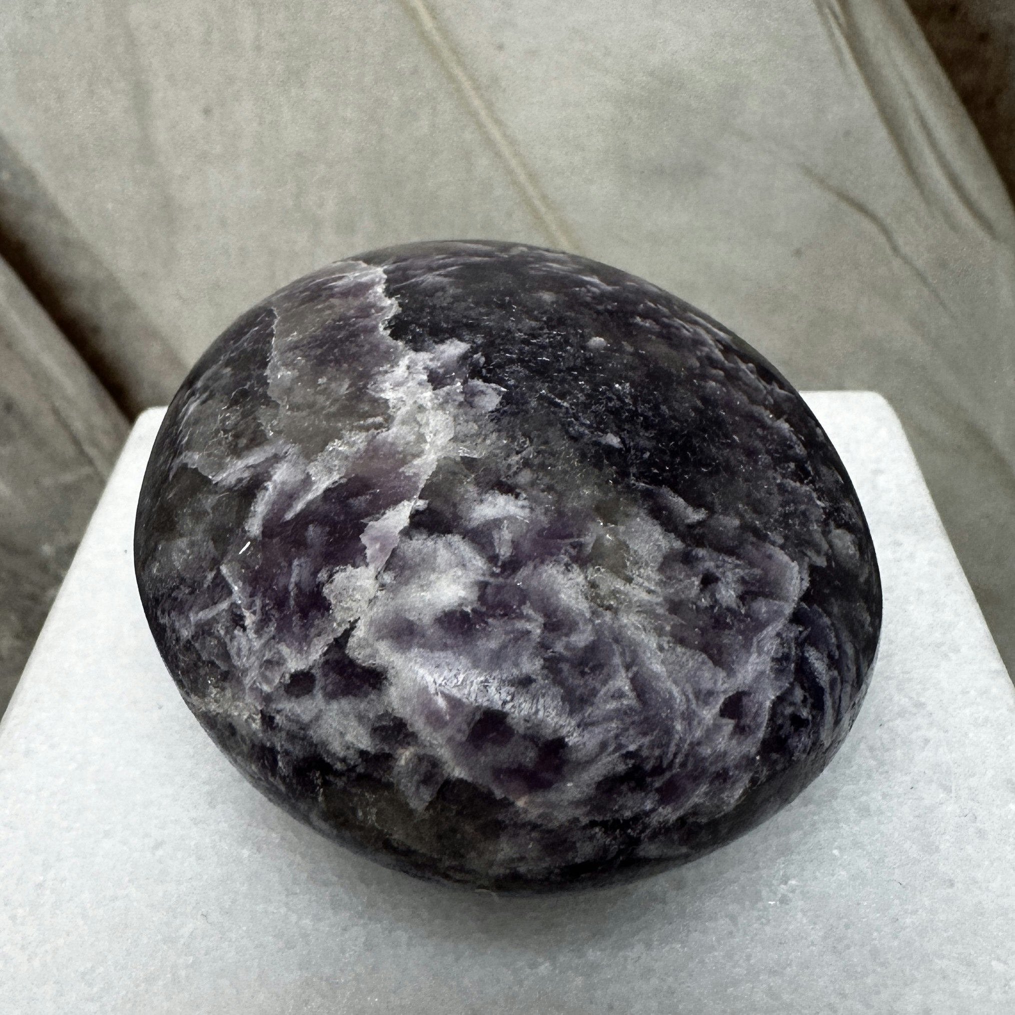 Lepidolit, palmstone (A)