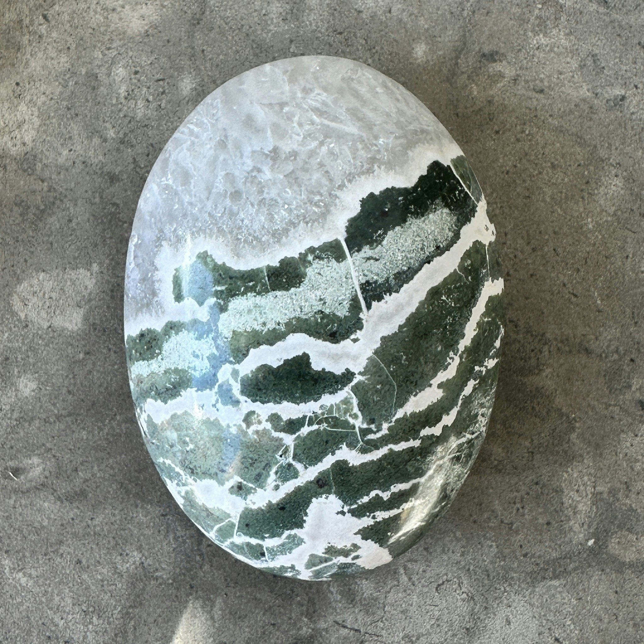 Grön Sardonyx, palmstone (C)