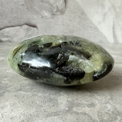 Prehnit, jumbo palmstone (F)