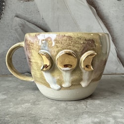 Temugg Golden Moons, Earth (G)