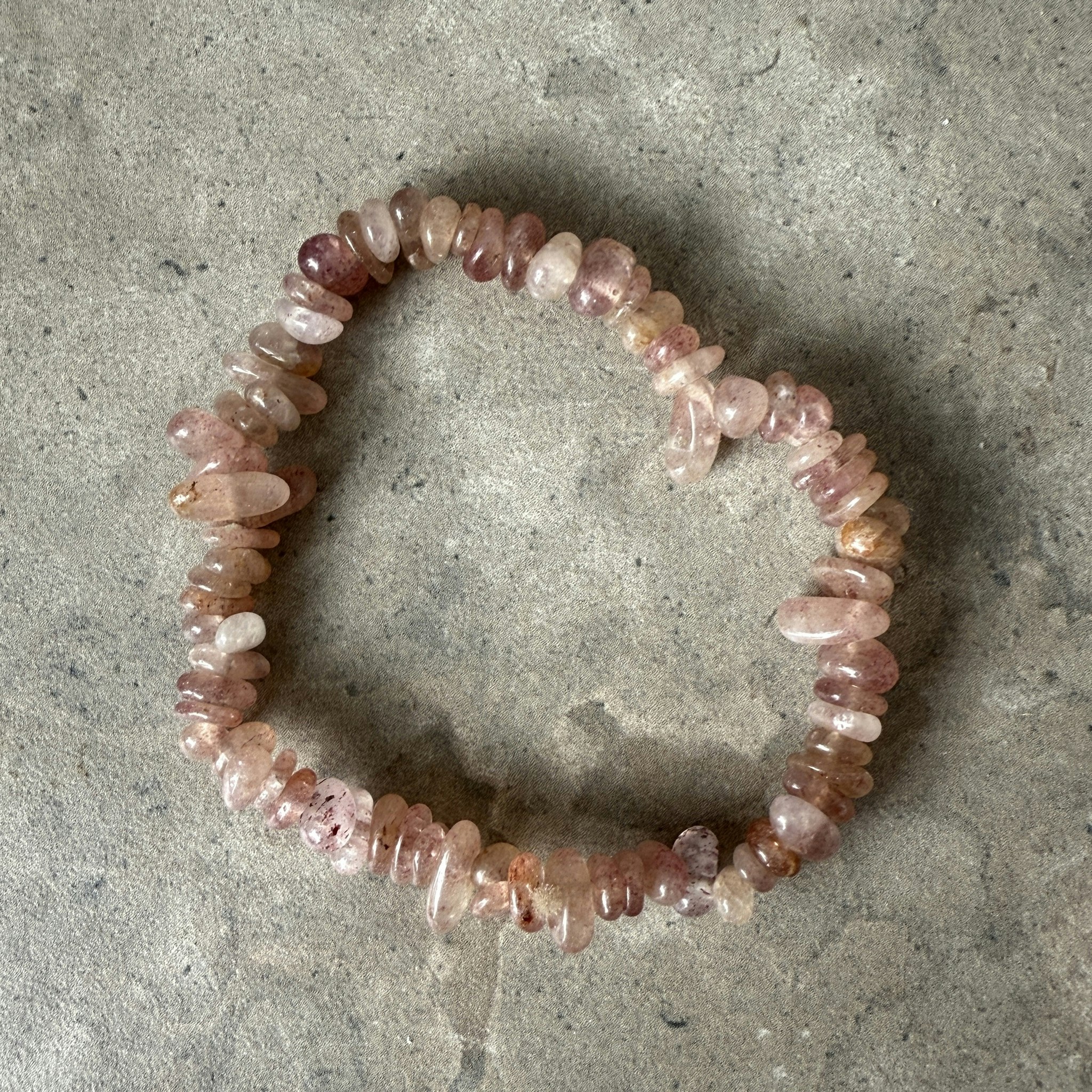 Jordgubbskvarts, armband