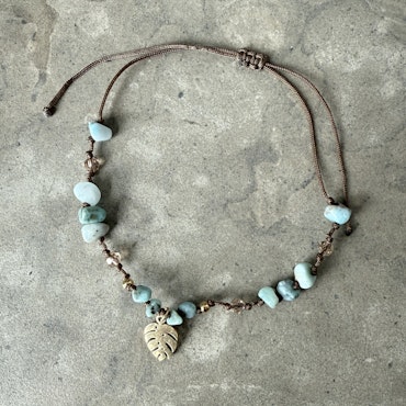 Larimar, fotlänk guldpärlor monsterablad
