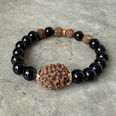 Svart onyx & Rudraksha, mala armband