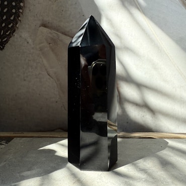 Svart Obsidian, torn (B)
