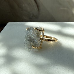 Bergkristall med aura, justerbar ring guld (B)