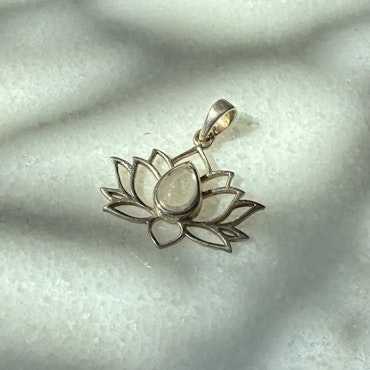 Bergkristall, lotusblomma silverhänge 925 sterling
