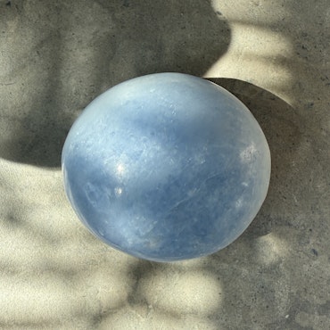 Blå kalcit, palmstone (D)