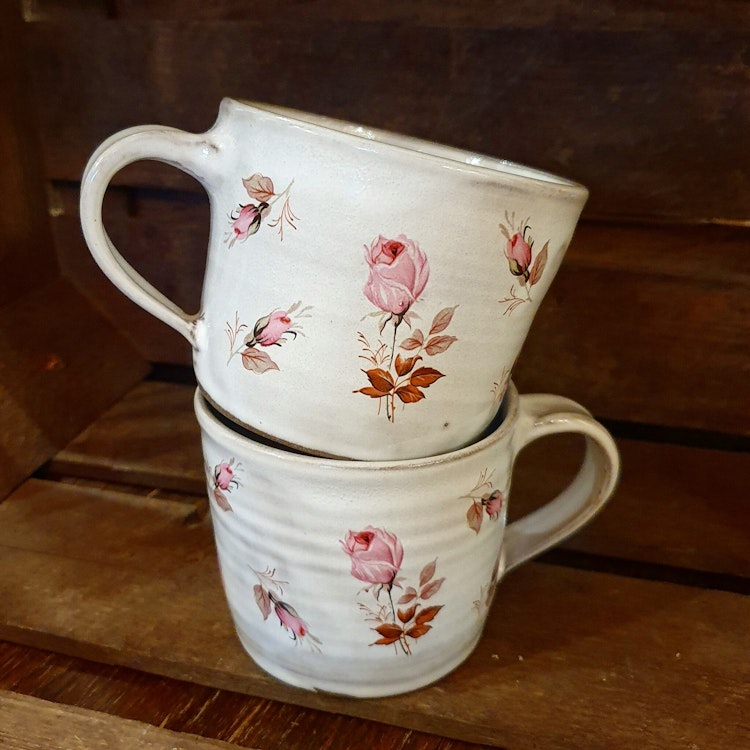 Mugg med olika mönster