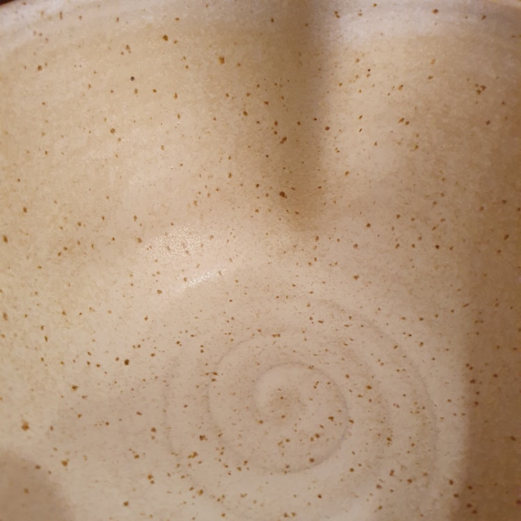 Hjärtskål, vit, grön, svart, beige