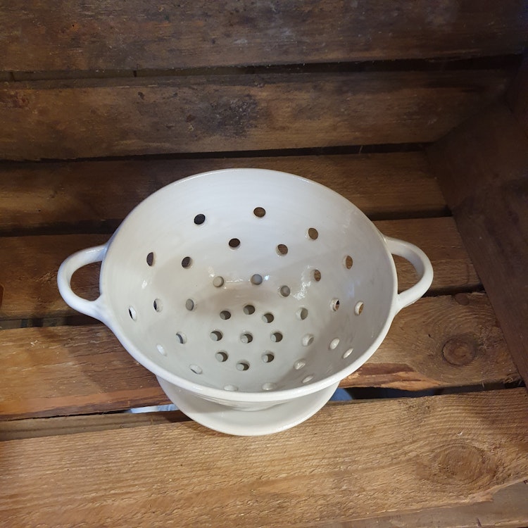 Durkslag med fat