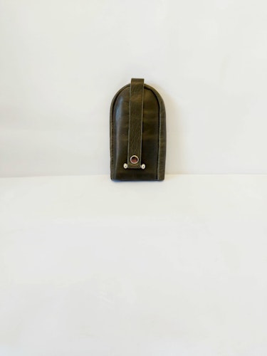 Nyckelfodral med slejf klock-modell grön