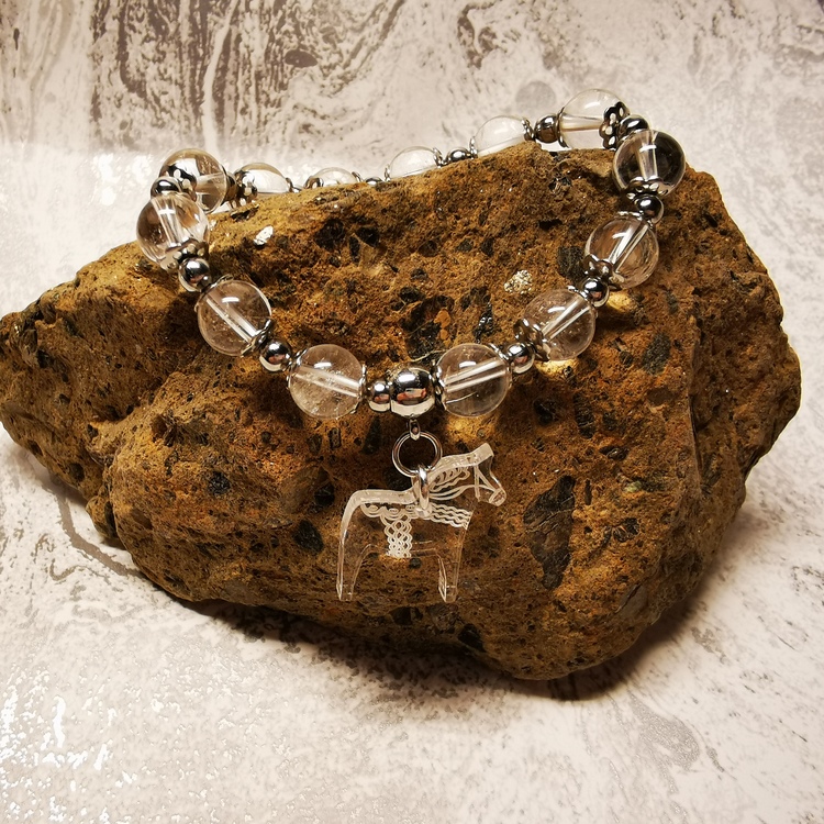 Bergkristall armband med Dalahäst