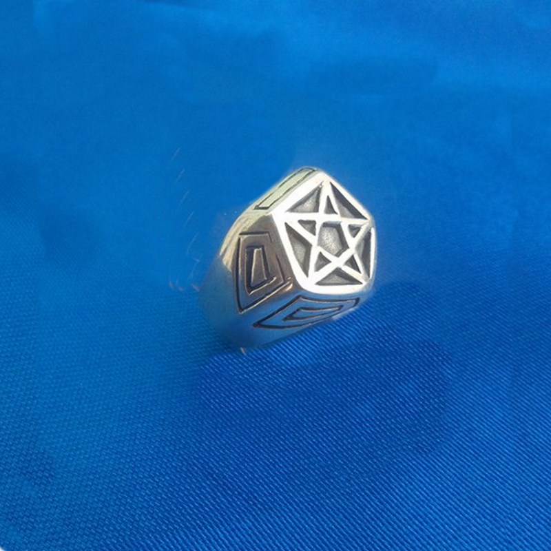 Ring med Pentagram i Silver