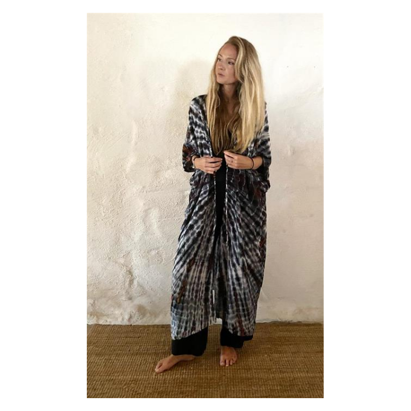 Batikmönstrad kaftan grå vit