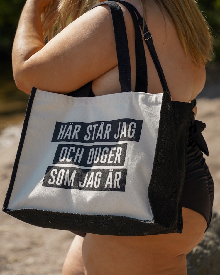 Stora svarta strandpaketet: Strandväska + vattenflaska + keps