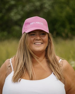 Rosa keps "Body positive"
