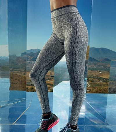 AMRAP Seamless "3D-fit" Multi-sport Performance Leggings - Women 206