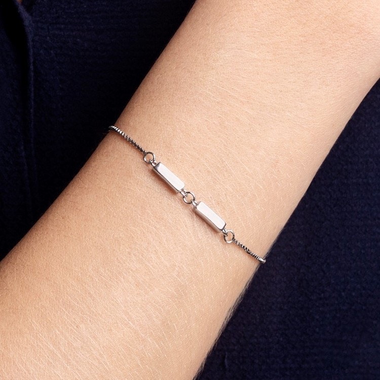 Linked bracelet