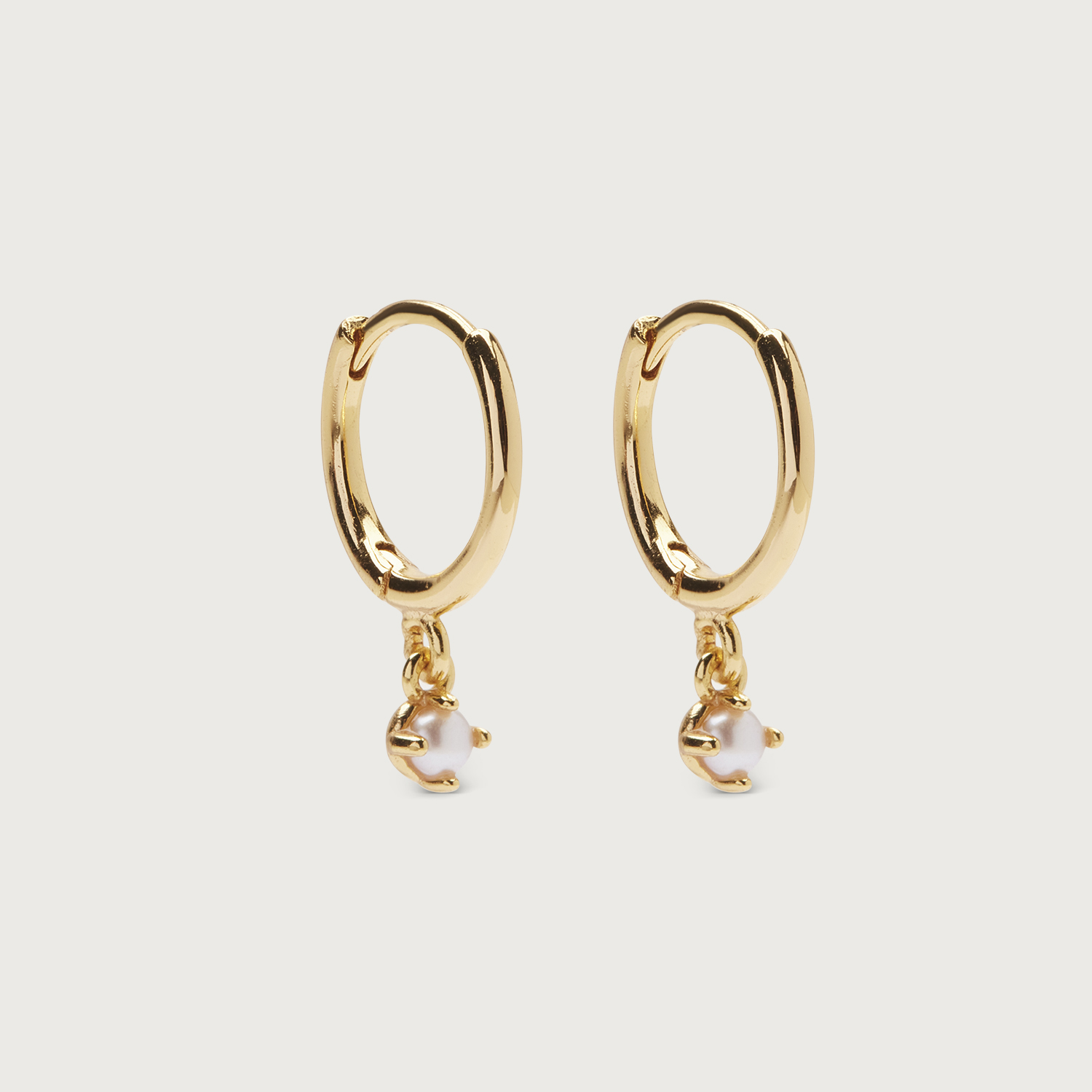 Petite Pearly hoops earrings
