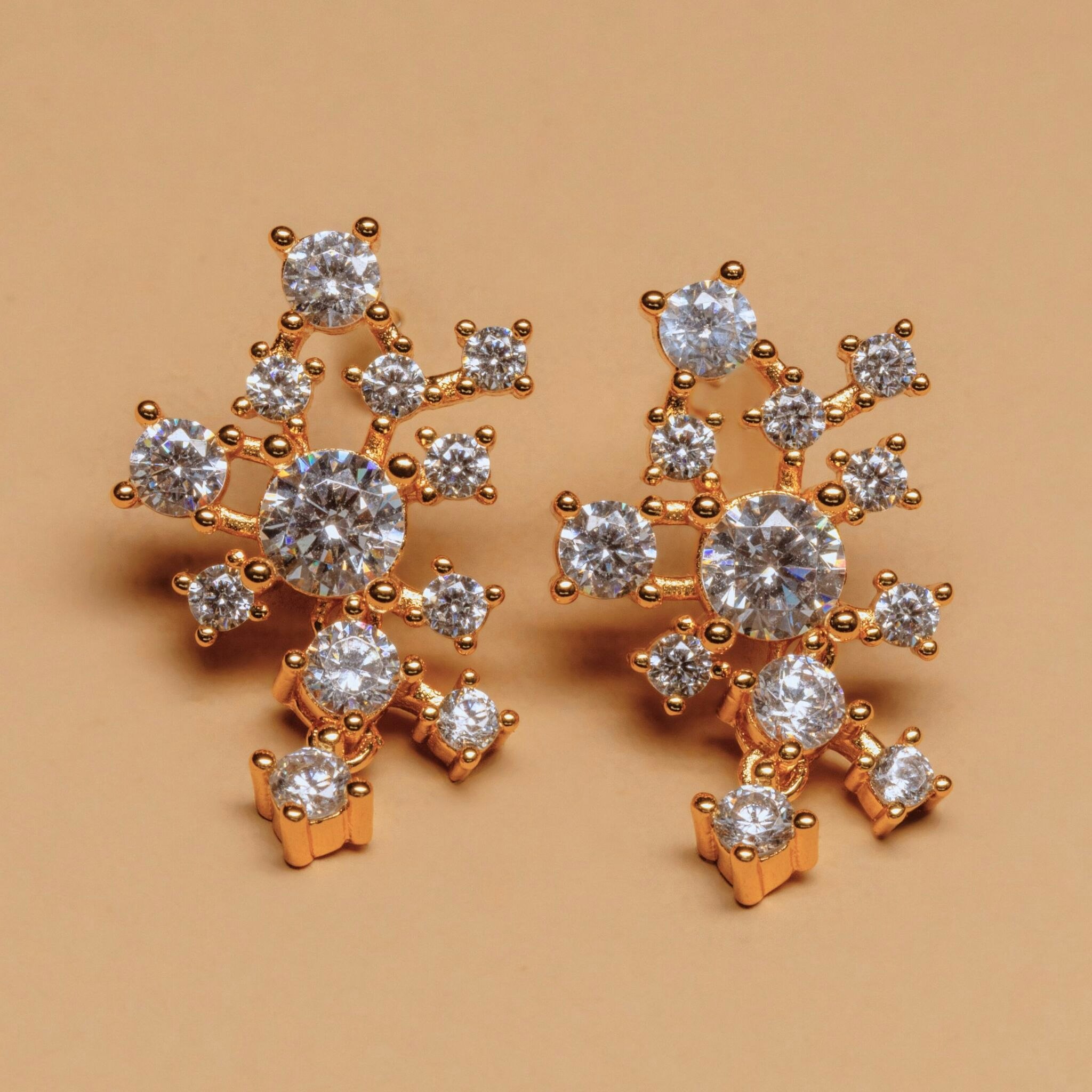 All day earrings