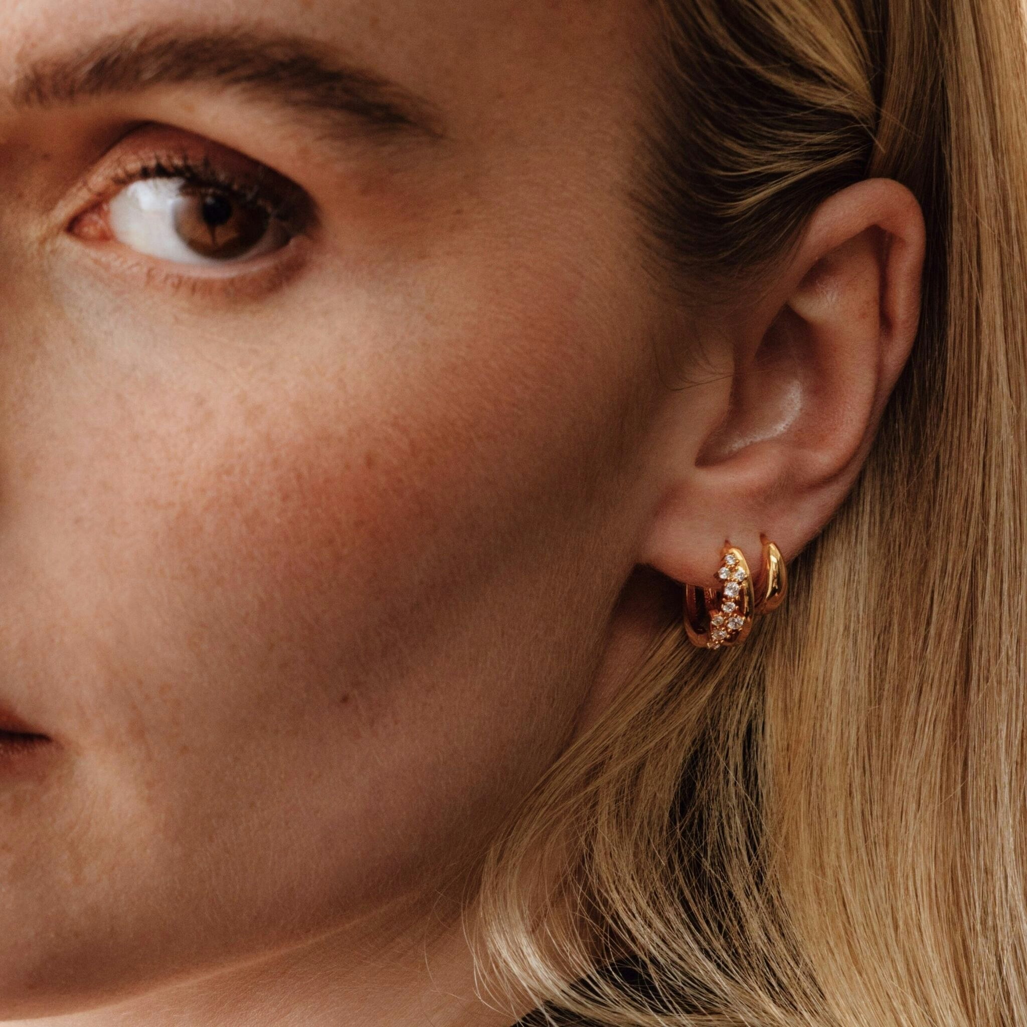 Whisper hoops earrings