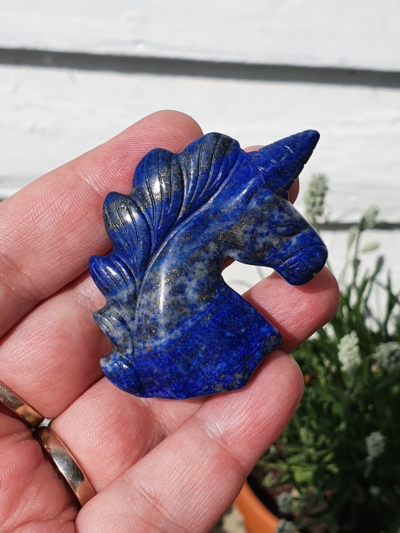 Lapis lazuli enhjørning